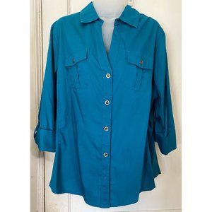 Coral Bay Woman - 1X Button Down Blouse